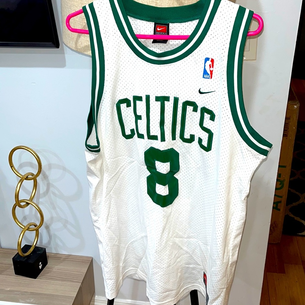 NBA Authentic- Men’s Boston Celtics “Retired” Antoine Walker Swingman Jersey #8